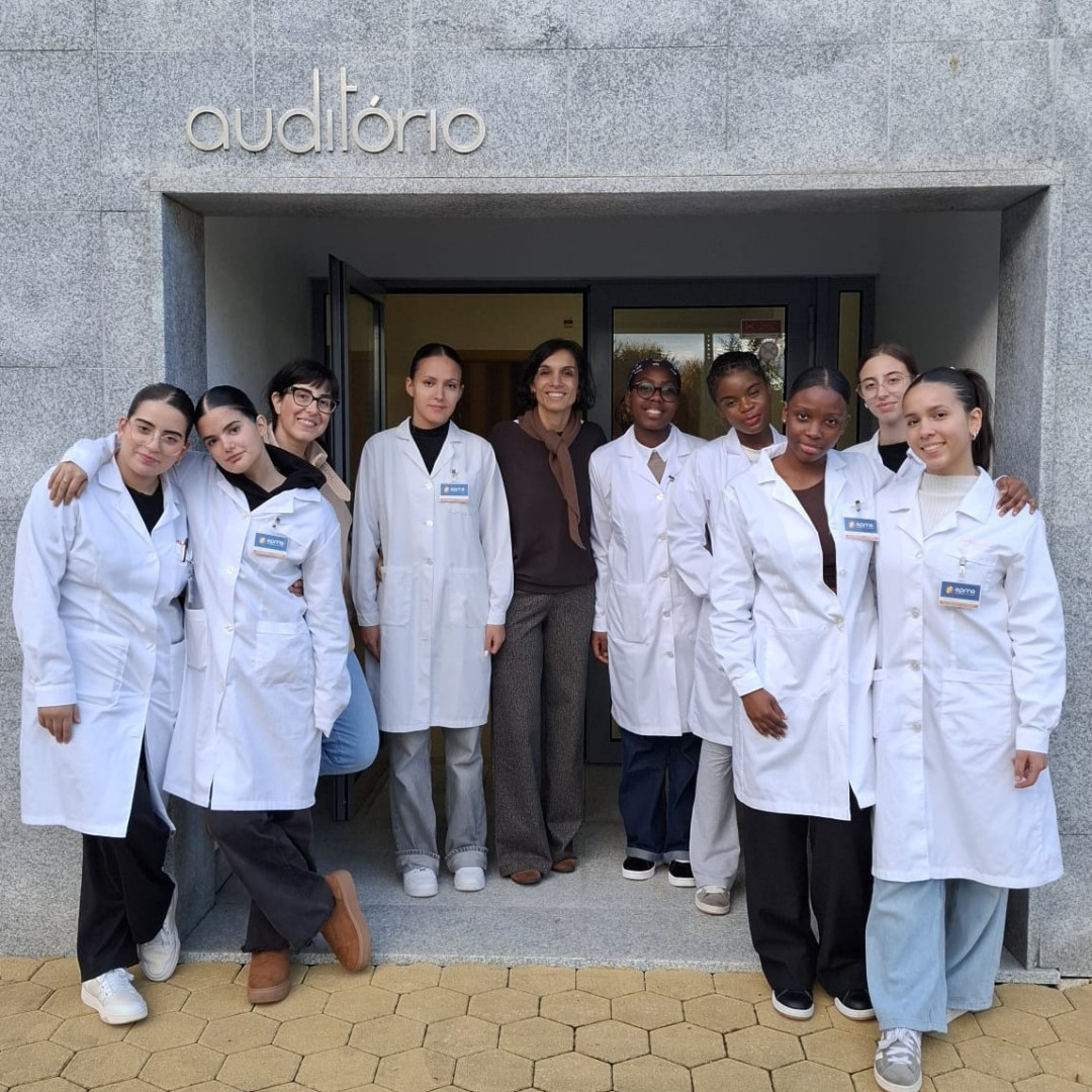 Alunos do Curso Técnico de Auxiliar de Saúde realizam visita à Unidade de Cuidados Continuados Acredita